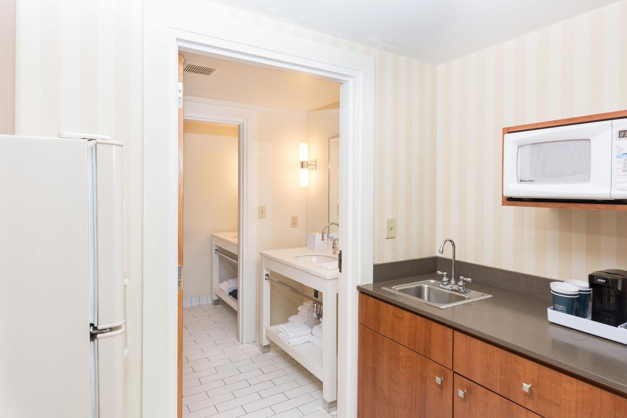 Four Points By Sheraton Eastham Cape Cod Exterior photo